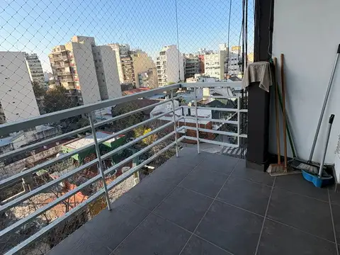 2 Ambientes Al Frente Luminoso - Muy luminoso - Dos aires acondicionados - Gran balcon al frente