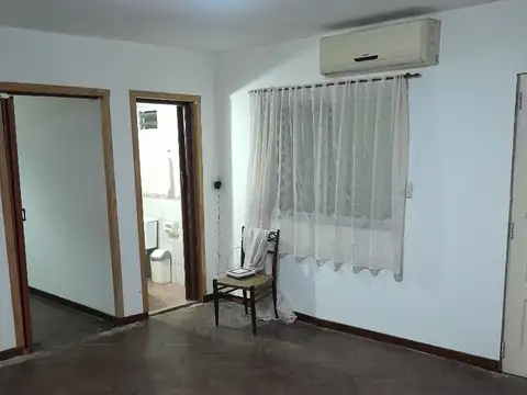 Depto Tipo Casa en Alquiler en Lanus, $ 420.000