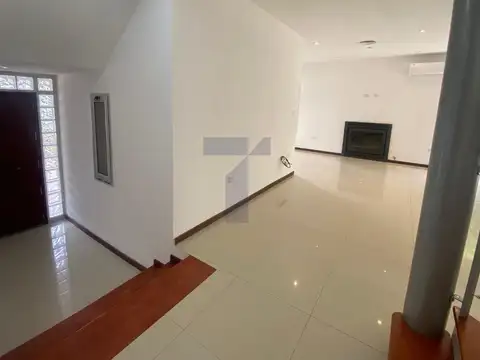 Casa en Alquiler en Fincas de Iraola I, USD 2.200