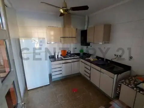 Venta de Amplia casa en Rafaela