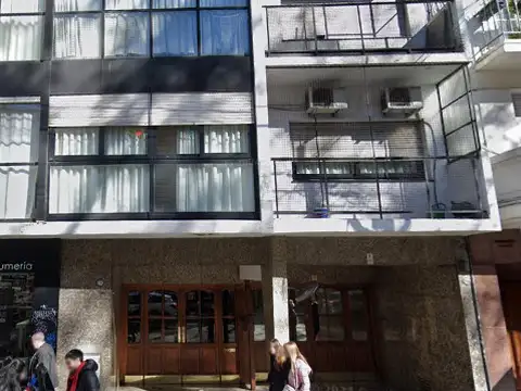 oficina 3 ambientes con balcon al contrafrente