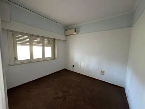 CASA DE 4 DORM A/CRED CENTRO SAN NICOLAS
