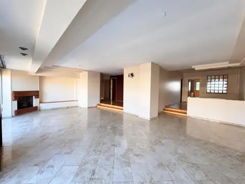 Departamento en Venta de 6 ambientes