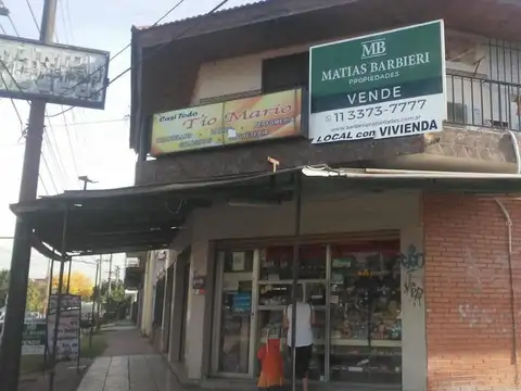 LOCALES con vivienda, EN VENTA.