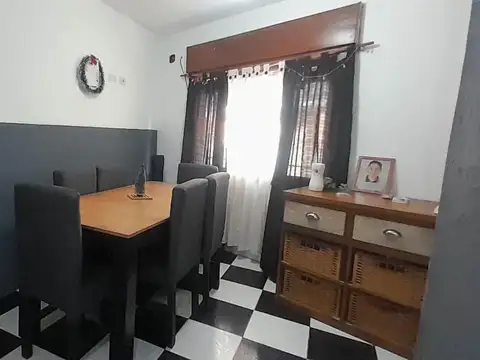 Depto Tipo Casa en Venta en Villa Ballester, USD 43.000