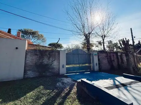 Casa en Altos Del Sauce, Piscina, Patio, Living, Comedor.