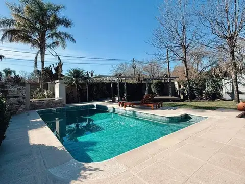 Casa en Altos Del Sauce, Piscina, Patio, Living, Comedor.