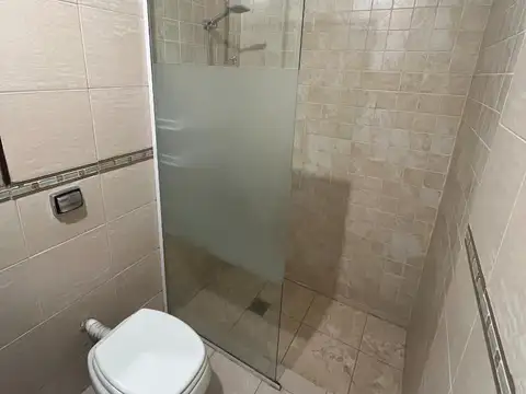 EXCEPCIONAL Casa en B° Jardín 4 dormi 3 baños pileta oficina