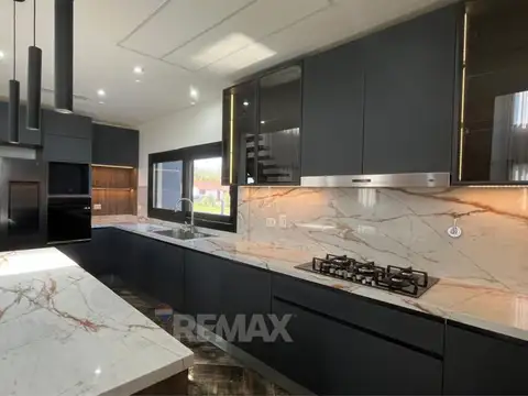 Casa en Venta en Zelaya, USD 350.000