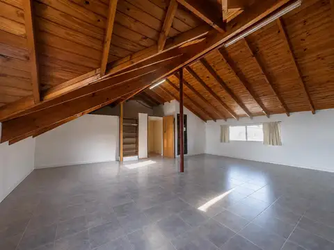 Depto Tipo Casa en Venta en Munro-Oeste, USD 145.000