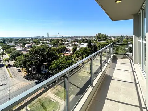 San Martín y Mariano Moreno - Dpto de 1 Dormitorio Externo. Cochera disponible.