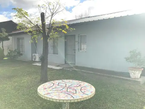 VENTA CASA 5 AMBIENTES EN PILAR