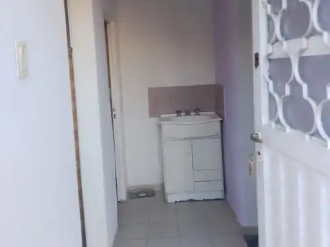 Casa en Alquiler en Burzaco, $ 400.000