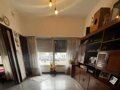 CASA EN VENTA FONDO LIBRE Y COCHERA - APTO CREDITO