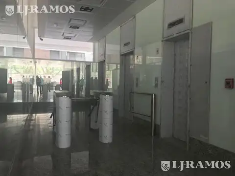 Oficina en Alquiler en Villa Martelli, USD 5.300