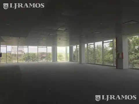 Oficina en Alquiler al Norte