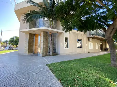 Local en Venta en Pizzurno, USD 350.000
