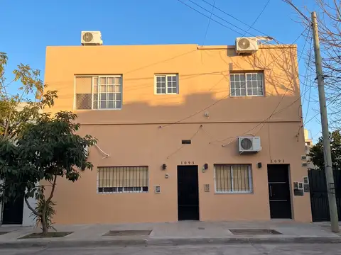 Alquiler de Ph planta alta en excelente estado y buena ubicación San Isidro
