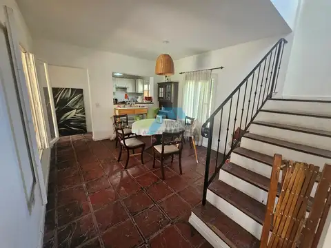 Casa 7 ambientes con 3 baños