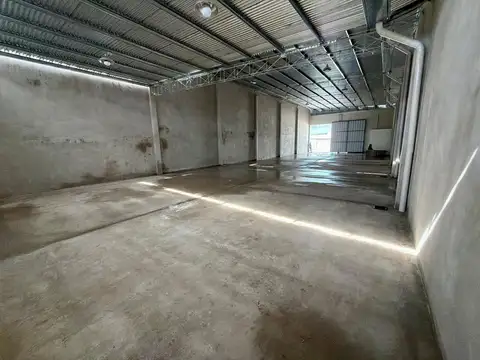 Galpon en Venta en Parana, USD 200.000