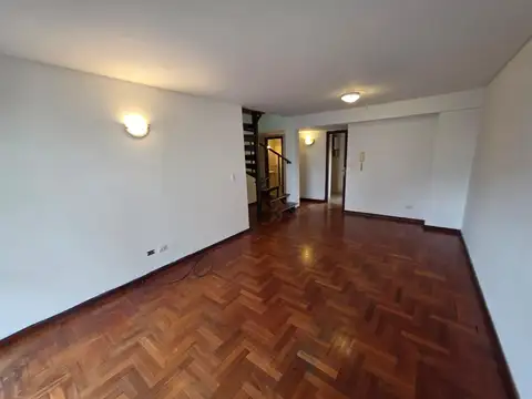 Departamento en Alquiler en La Perla Sur, $ 1.200.000