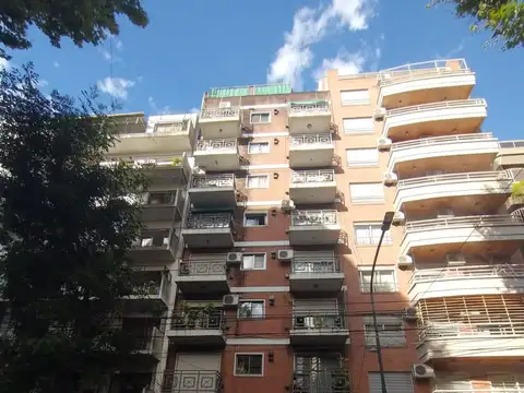 Departamento en alquiler en Villa Crespo Al Frente con Balcón