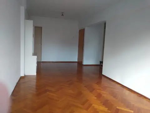 Departamento en alquiler en Villa Crespo Al Frente con Balcón