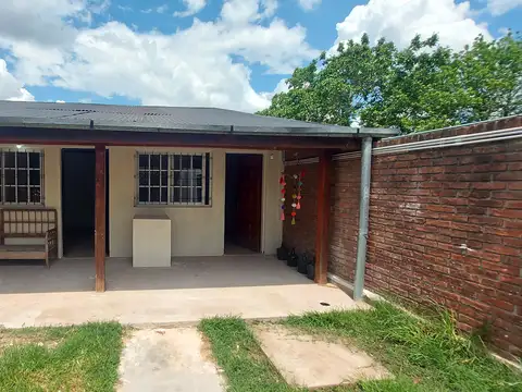 Departamento tipo casa en alquiler en Castelar