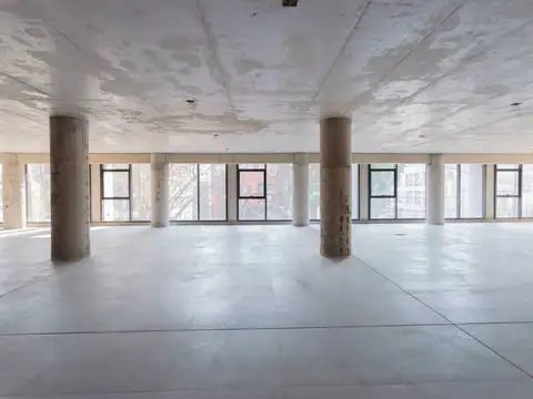 Av. Caseros 3400, Piso 2