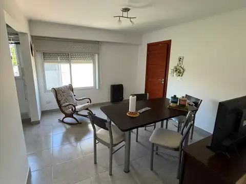 DEPTO 1 DORMITORIO - 1° PISO - EXCELENTE ESTADO