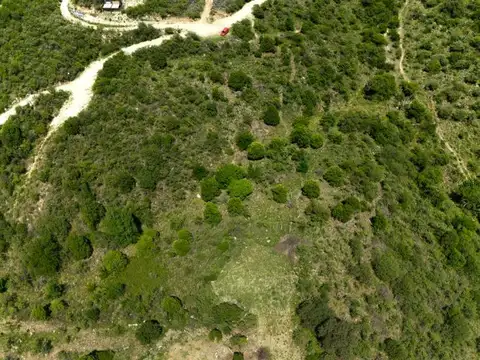 Terreno en Venta en Parque Los Nogales, USD 65.000