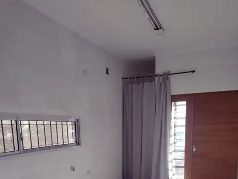 CASA EN VENTA EN PEHUAJO CON 2 DEPARTAMENTOS