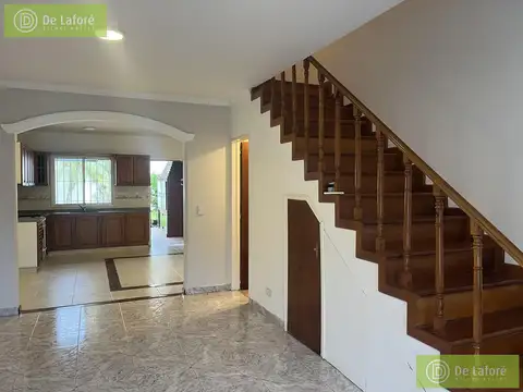 Casa en Venta con 1 cochera
