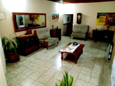 Casa en Venta en Avellaneda, USD 98.000
