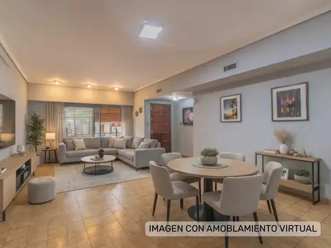 Casa en Venta – 4 Dorm. – 2 Cocheras – Patio y Terraza