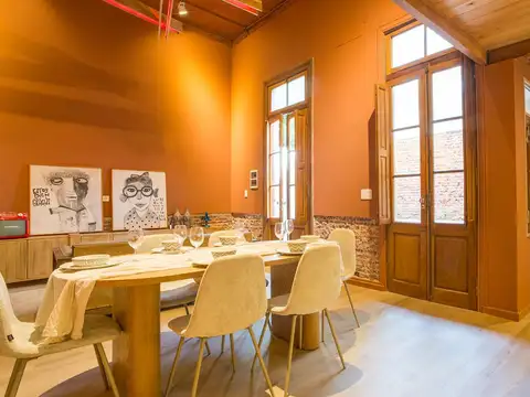 VENTA | Casa de pasillo de 3 dormitorios con patio, terraza y pileta – Lourdes - APTA CRÉDITO