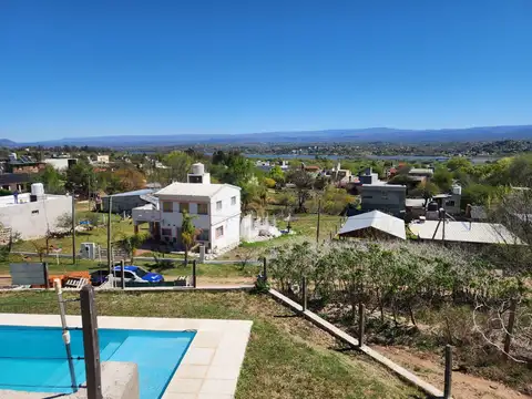 Casa a la venta en Comuna de San Roque. (C421)