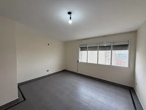 Departamento en Alquiler en Villa Lugano, $ 980.000