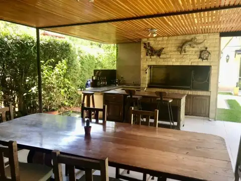 Casa en Alquiler en Mapuche Country Club, USD 2.500