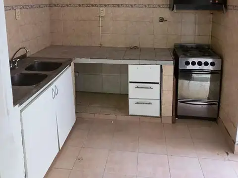 Depto Tipo Casa en Venta en Flores Norte, USD 200.000