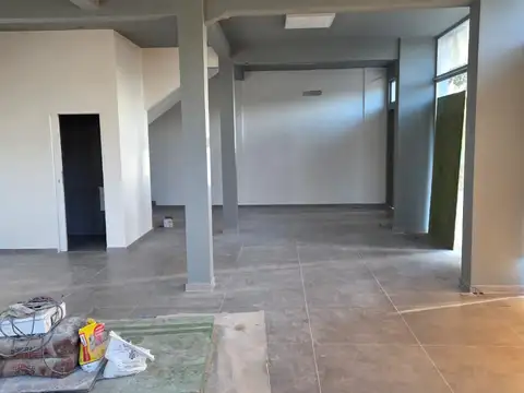 Local en Alquiler en Villa Pueyrredon, $ 4.000.000
