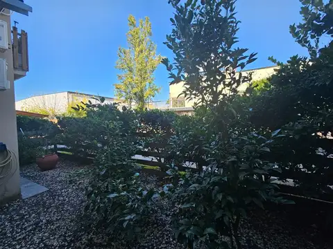 Departamento en Alquiler con 1 cocheras