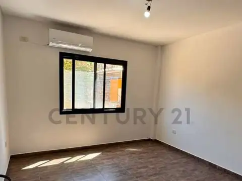 Departamento en Venta en Los Hornos, USD 67.000