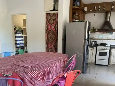 CASA EN VENTA- BARRIO JACARANDA- 7 AMBIENTES