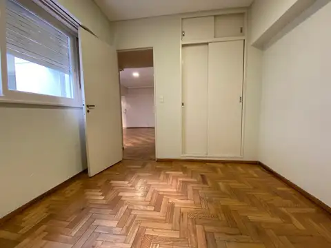 Oficina - Consultorio 2 amb. con patio - Apto Profesional