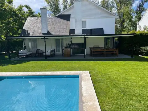 Casa en Venta en Mayling Club De Campo, USD 590.000
