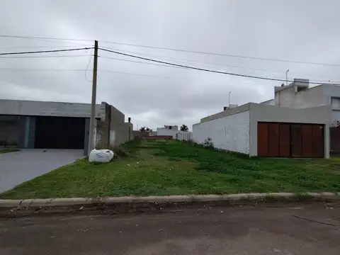 Terreno en Venta 30  mts Fondo