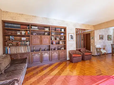 Departamento en Venta con 2 cocheras