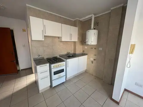 Departamento en Alquiler en Echesortu, $ 330.000