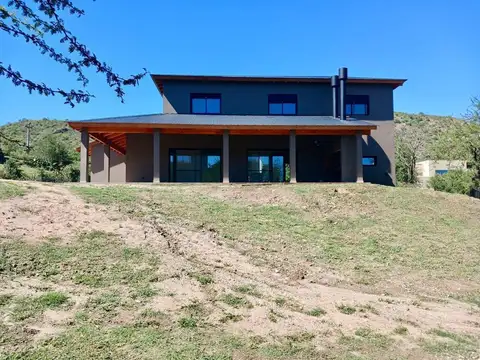 Casa en Venta en Potrerillo de la Larreta, USD 440.000